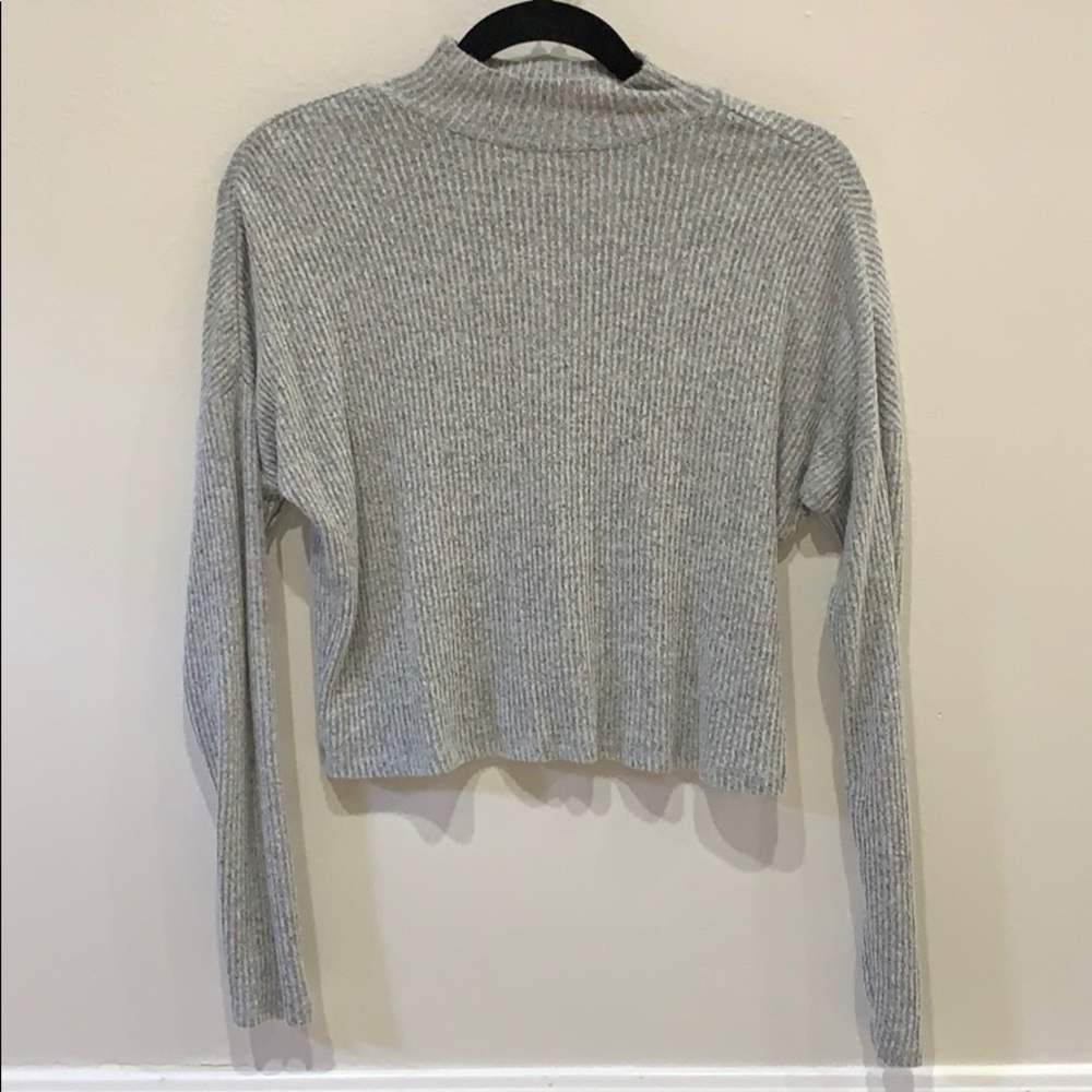 Turtle neck long sleeve